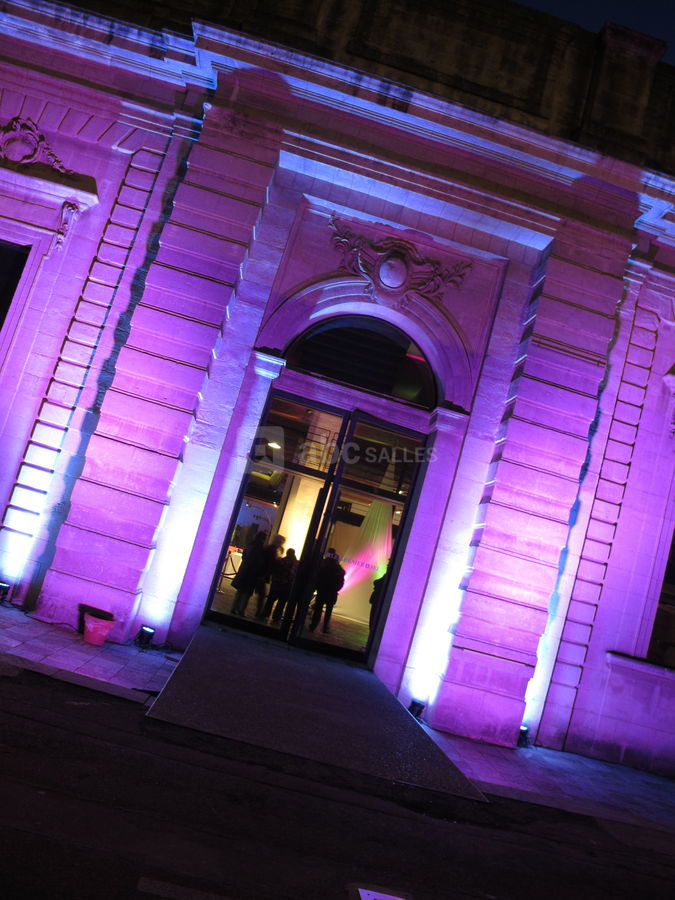 Façade éclairée