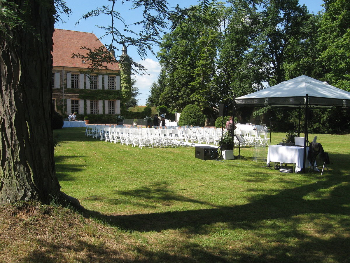 Cérémonie dans le parc