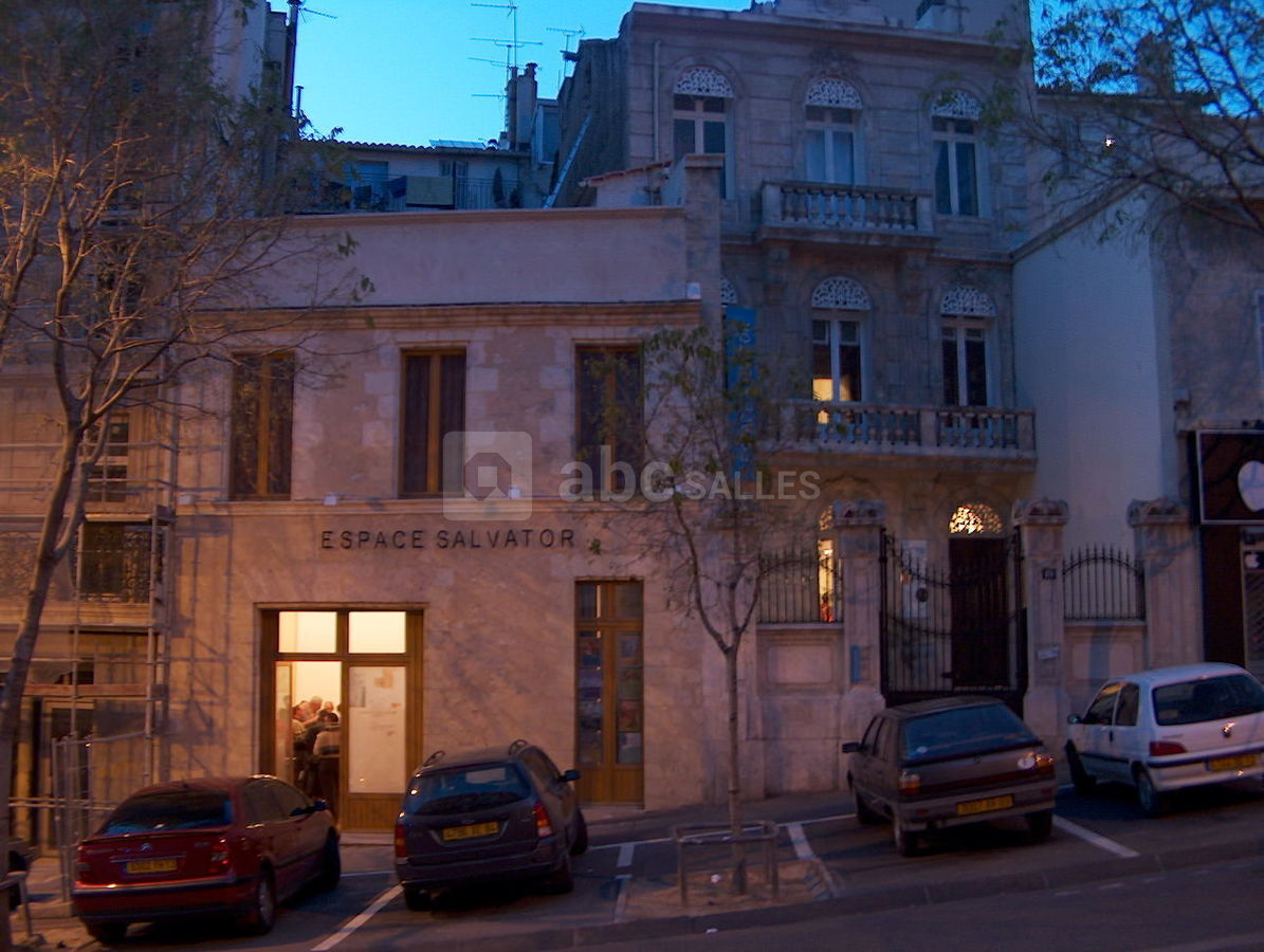 Facade nocturne