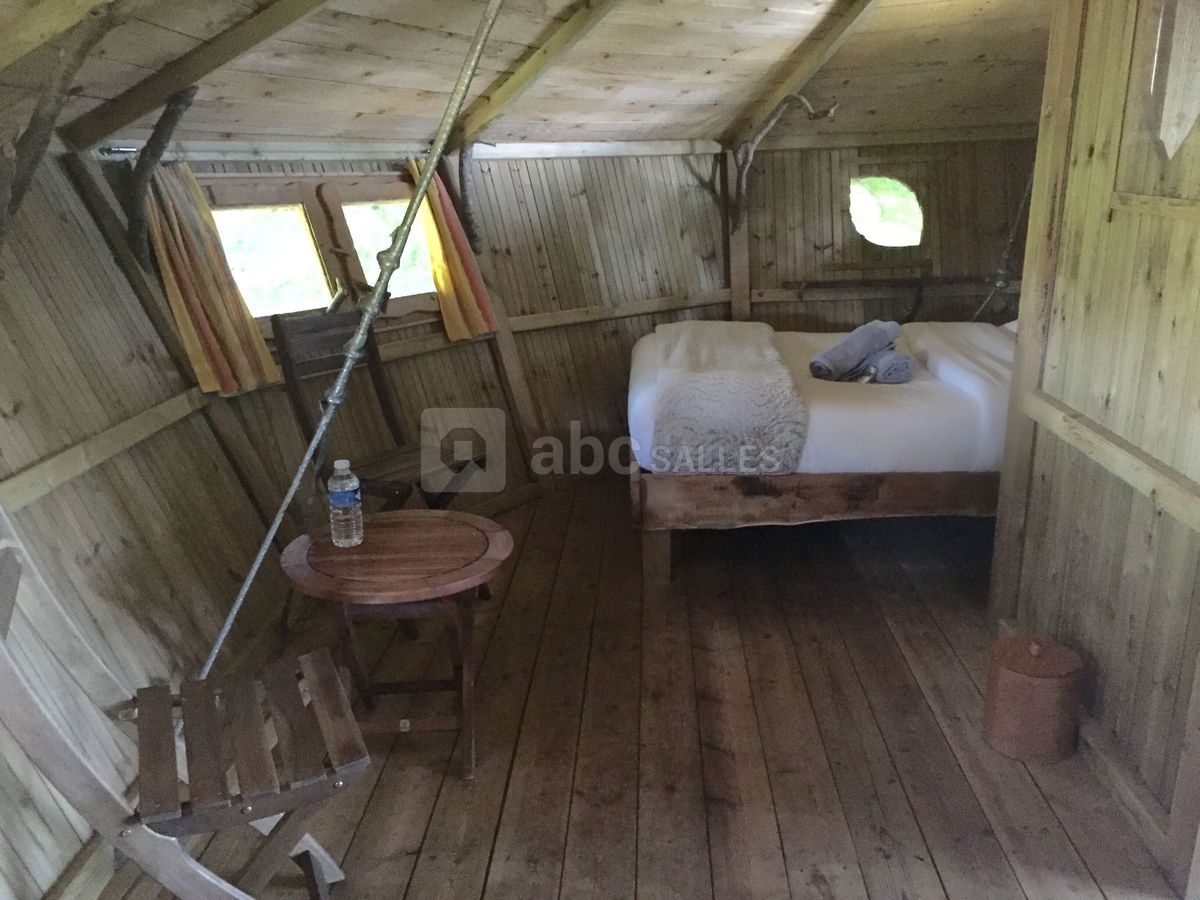 Intérieur de la cabane "Loch ar Gué"