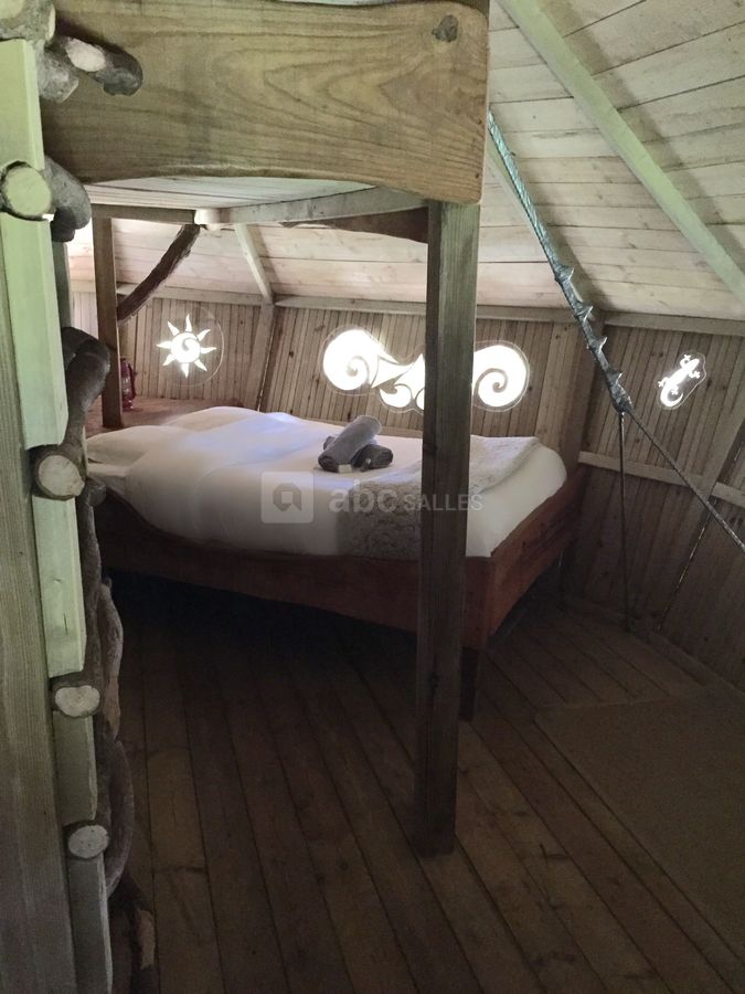 Intérieur de la cabane "Tiegezh"