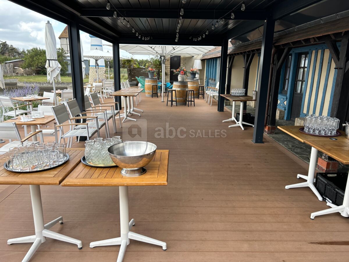 Cocktail Pergola