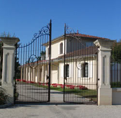 Façade