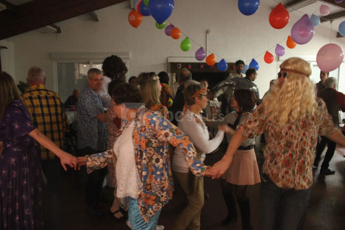 Salle principale en mode Dancing rétro