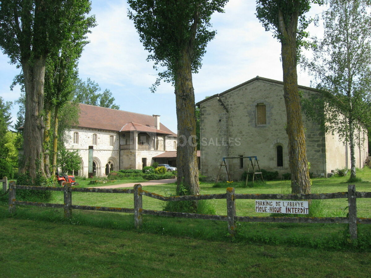 Abbaye de Saint Gilbert ABC Salles
