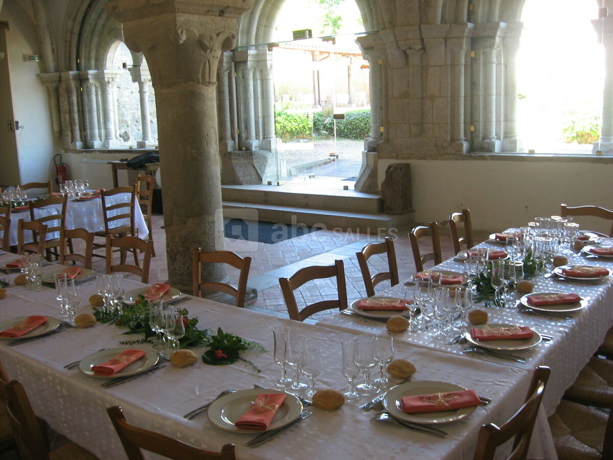 Abbaye de Saint Gilbert ABC Salles