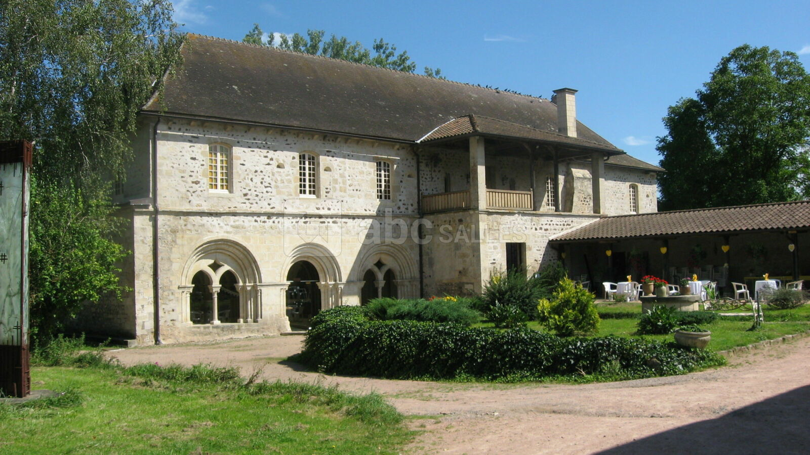 Abbaye de Saint Gilbert ABC Salles