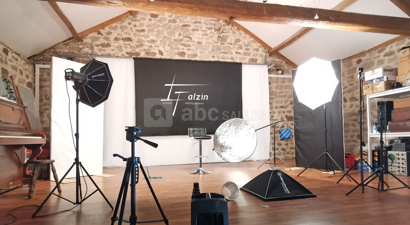 Studio de photographie et vidéo sur place (option avec ou sans opérateur)
