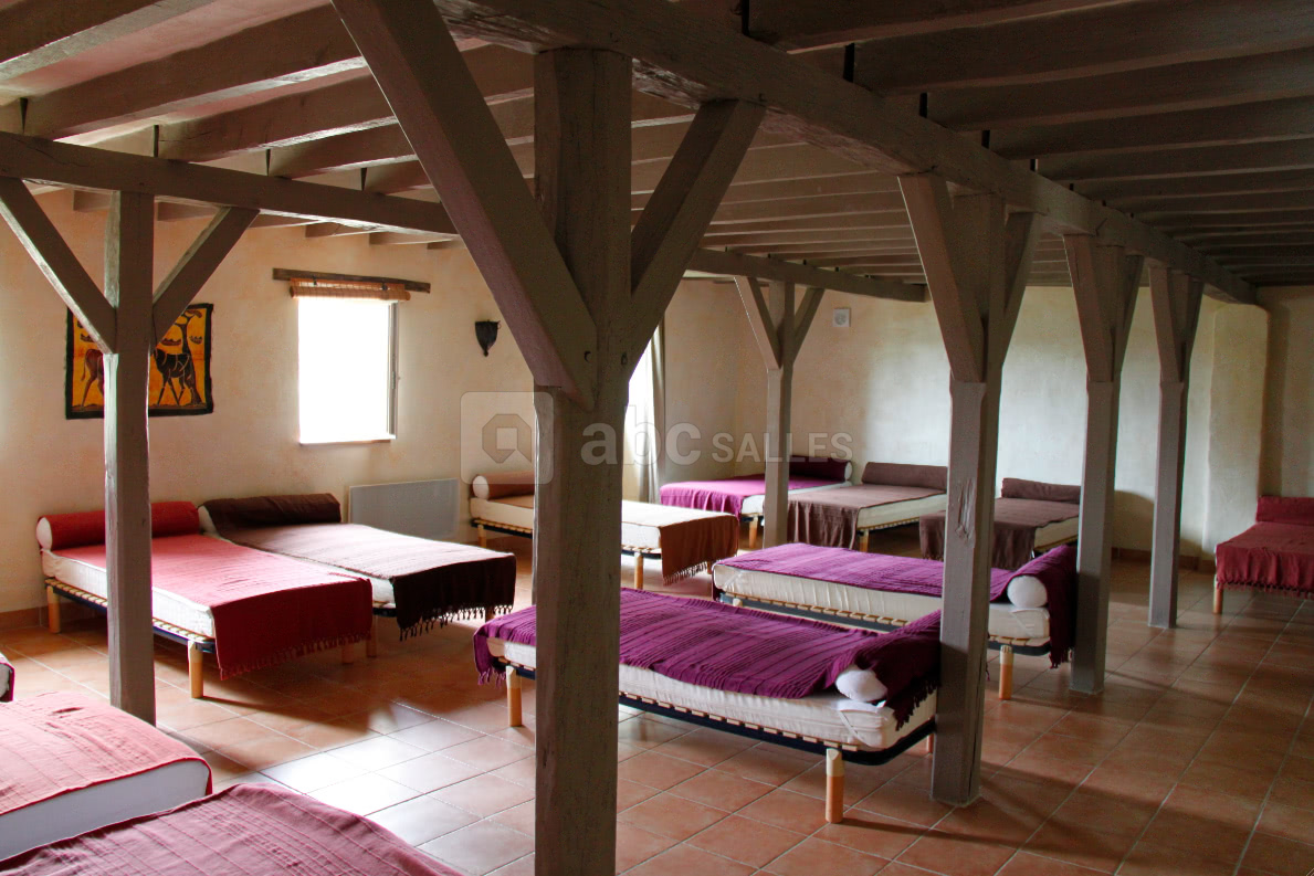 Dortoir de 14 lits