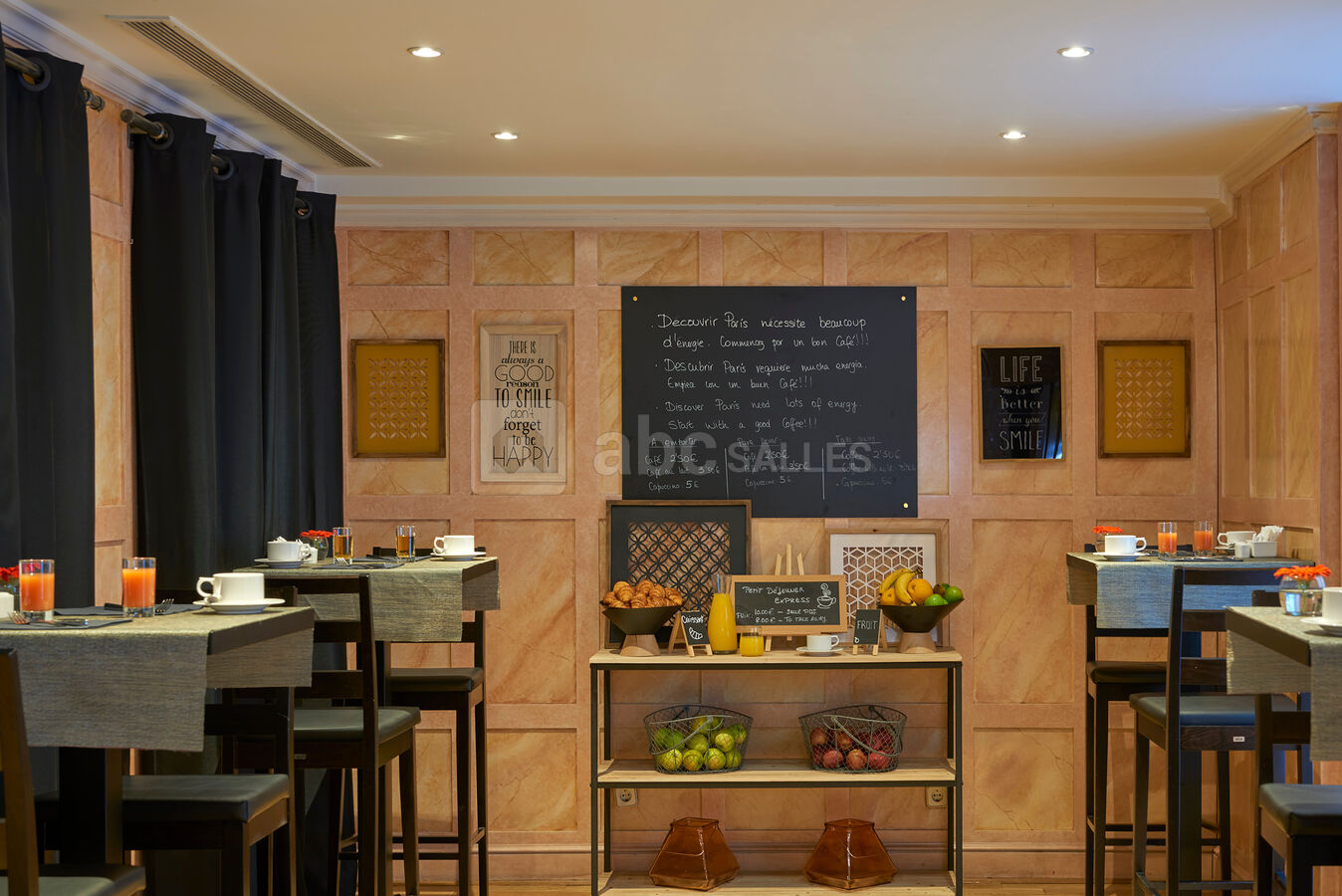 Salle petit-déjeuner