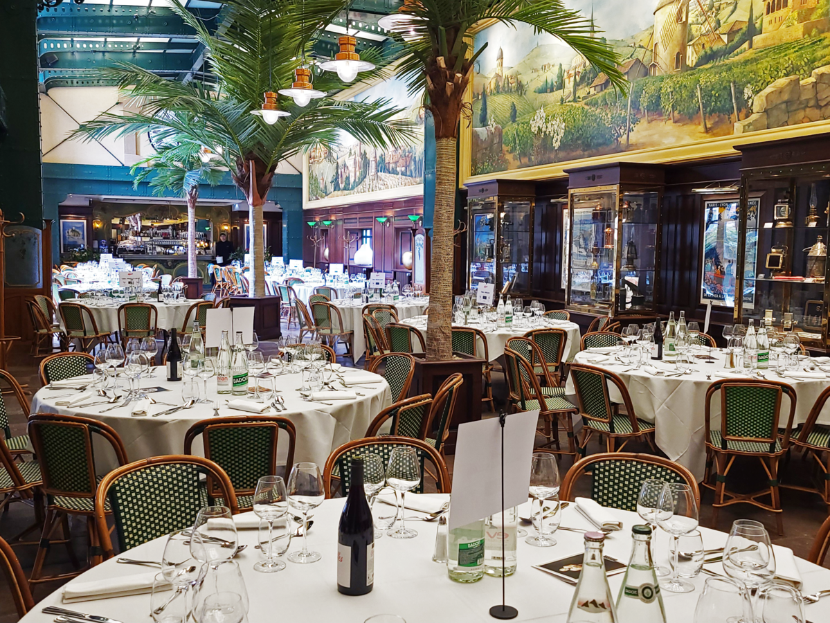 Dîner assis
