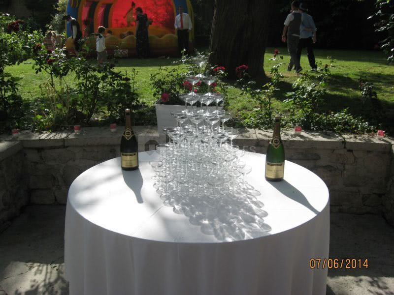 Réception de mariage au Cercle Colbert - Cascade de champagne sur la terrasse