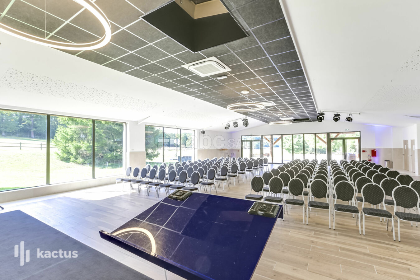 Conférence en salle Séquoia