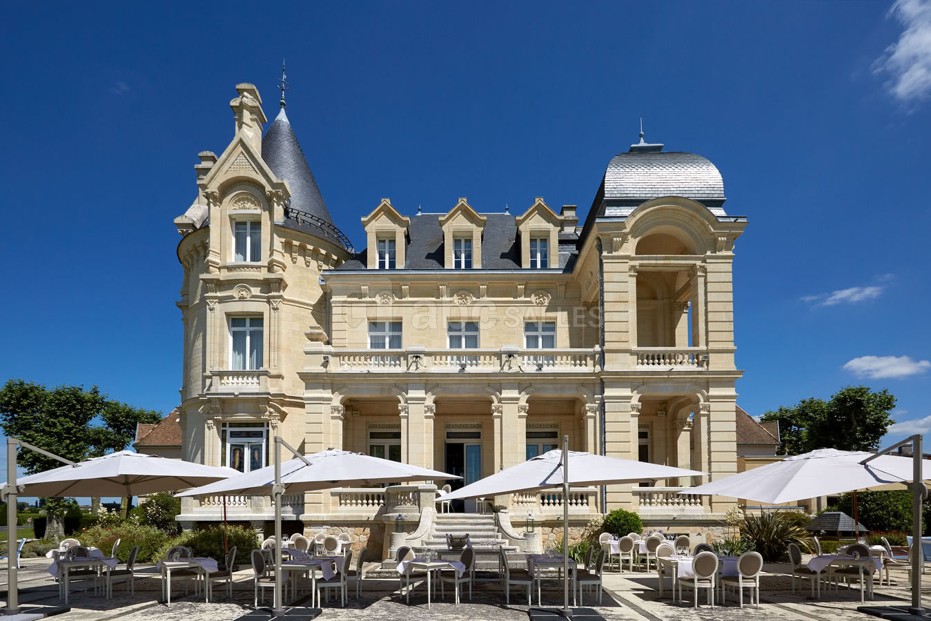 Hôtel Grand Barrail Château Resort & Spa