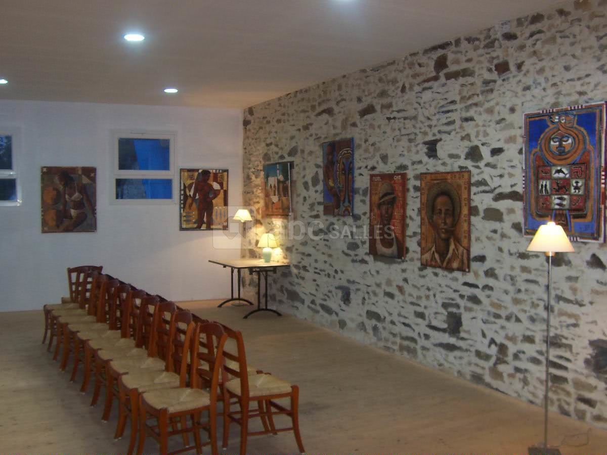 La ferme avec sa nouvelle salle