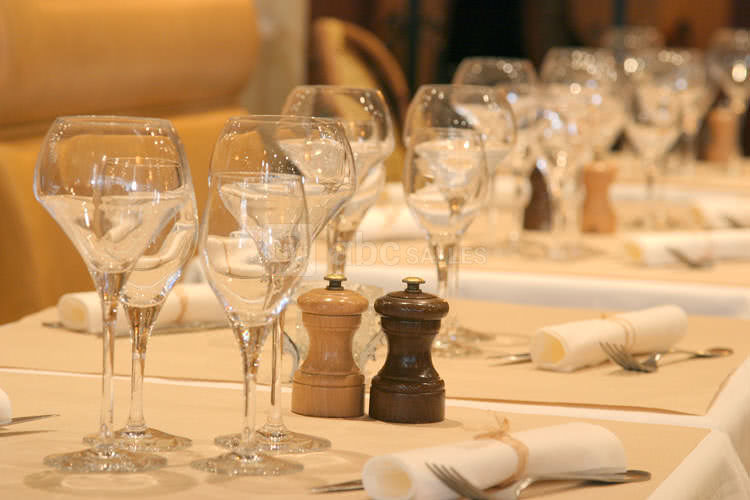 Le mauzac bar à vin restaurant