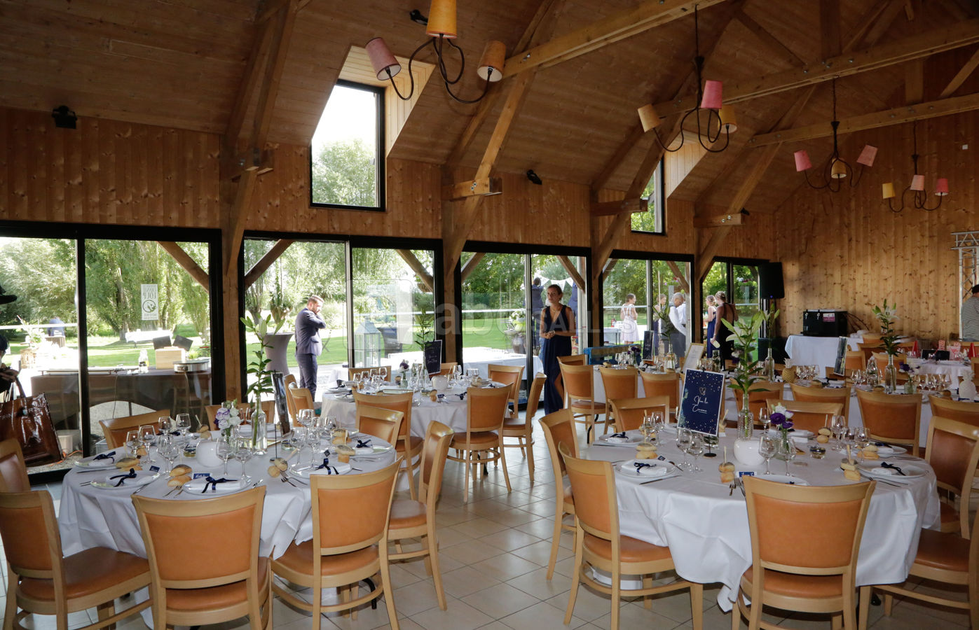 Salle en bois version dîner