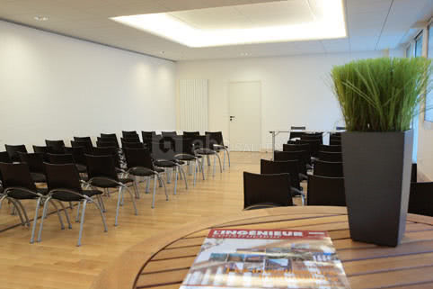 Salon courbot configuration théâtre