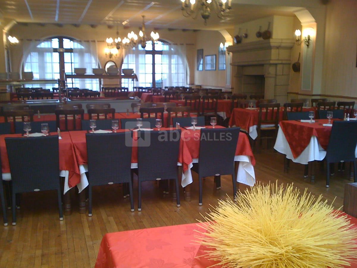 Salle restaurant soleil couchant