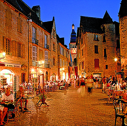Sarlat la nuit: magique!
