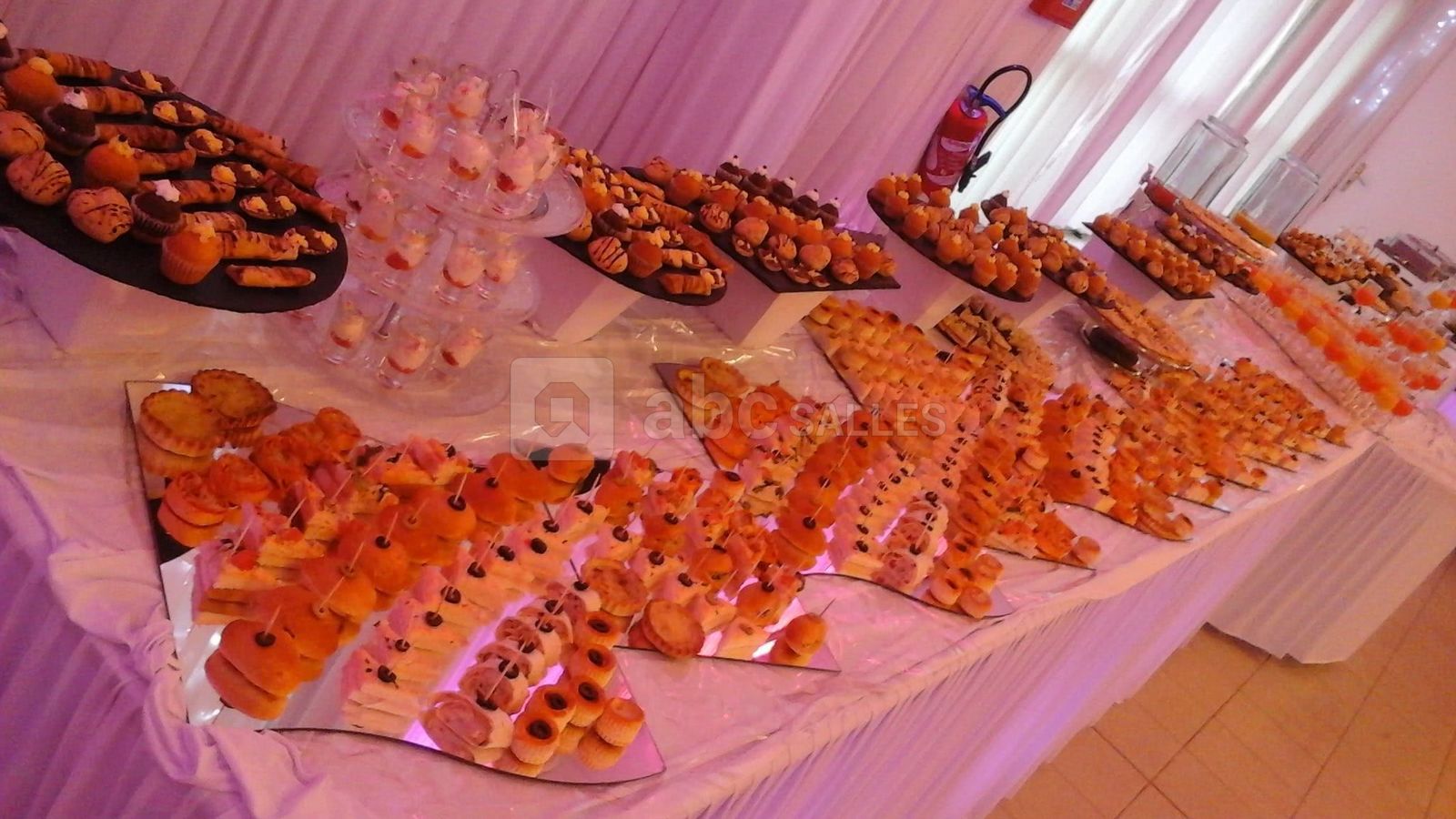 Au Palais de la Reine