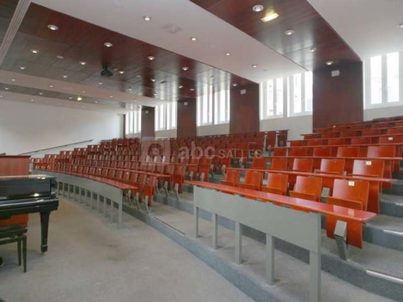 © Université Paris-Sorbonne