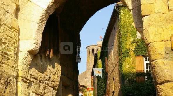 Tourisme : village médieval