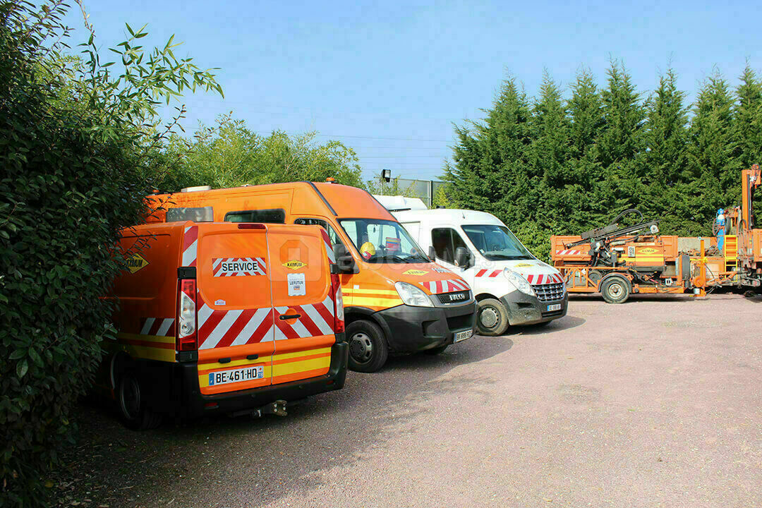 Clos-de-Rouen-Vaupaliere-parking-grange-formation-securité