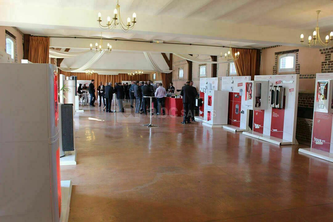 Clos-de-Rouen-Vaupaliere-Grange-Salon-professionnel-1