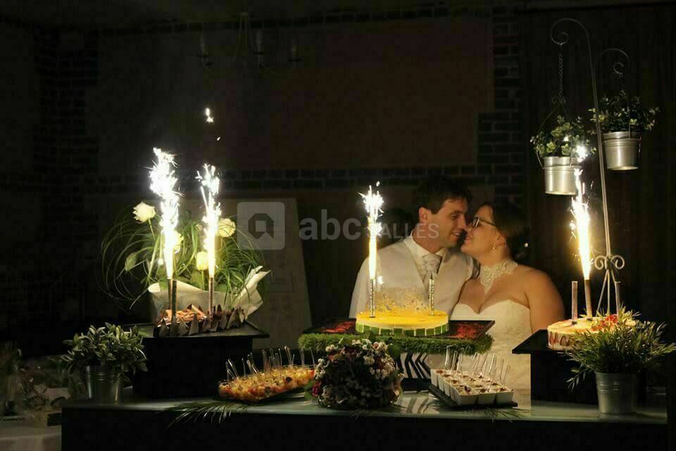Clos-de-Rouen-Vaupaliere-mariage-buffet-desserts