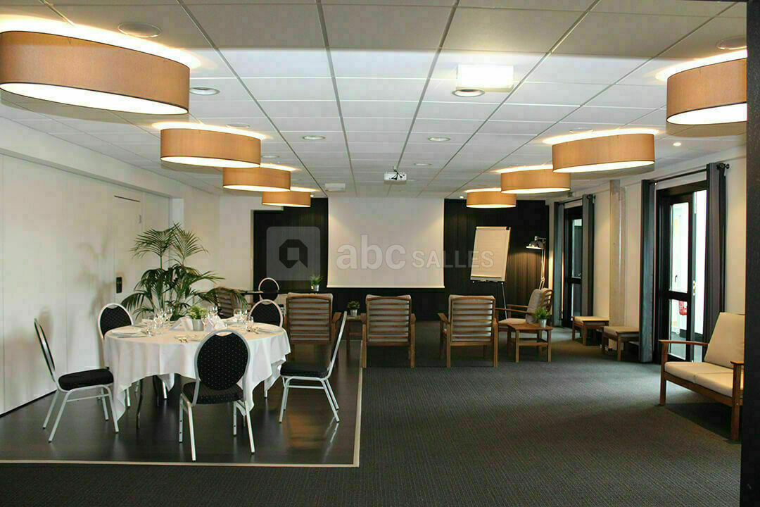 Clos-de-Rouen-Vaupaliere-bêêê-déjeuner-privatif