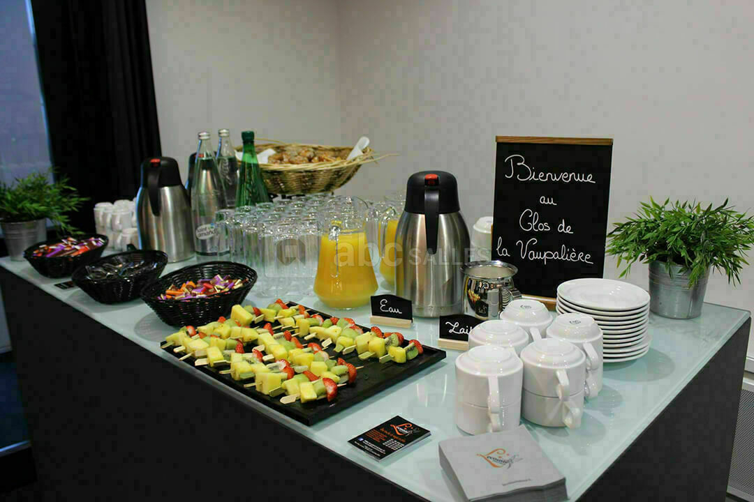 Clos-de-Rouen-Vaupaliere-bêêê-accueil-cafe
