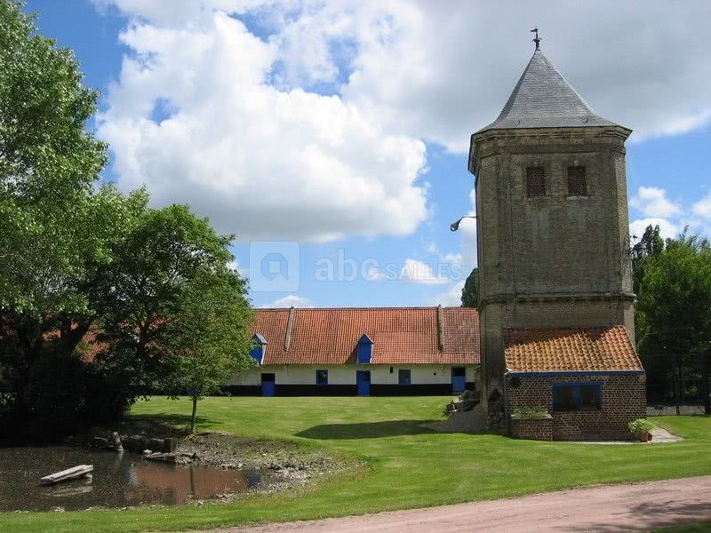 Cour intérieure -Pigeonnier