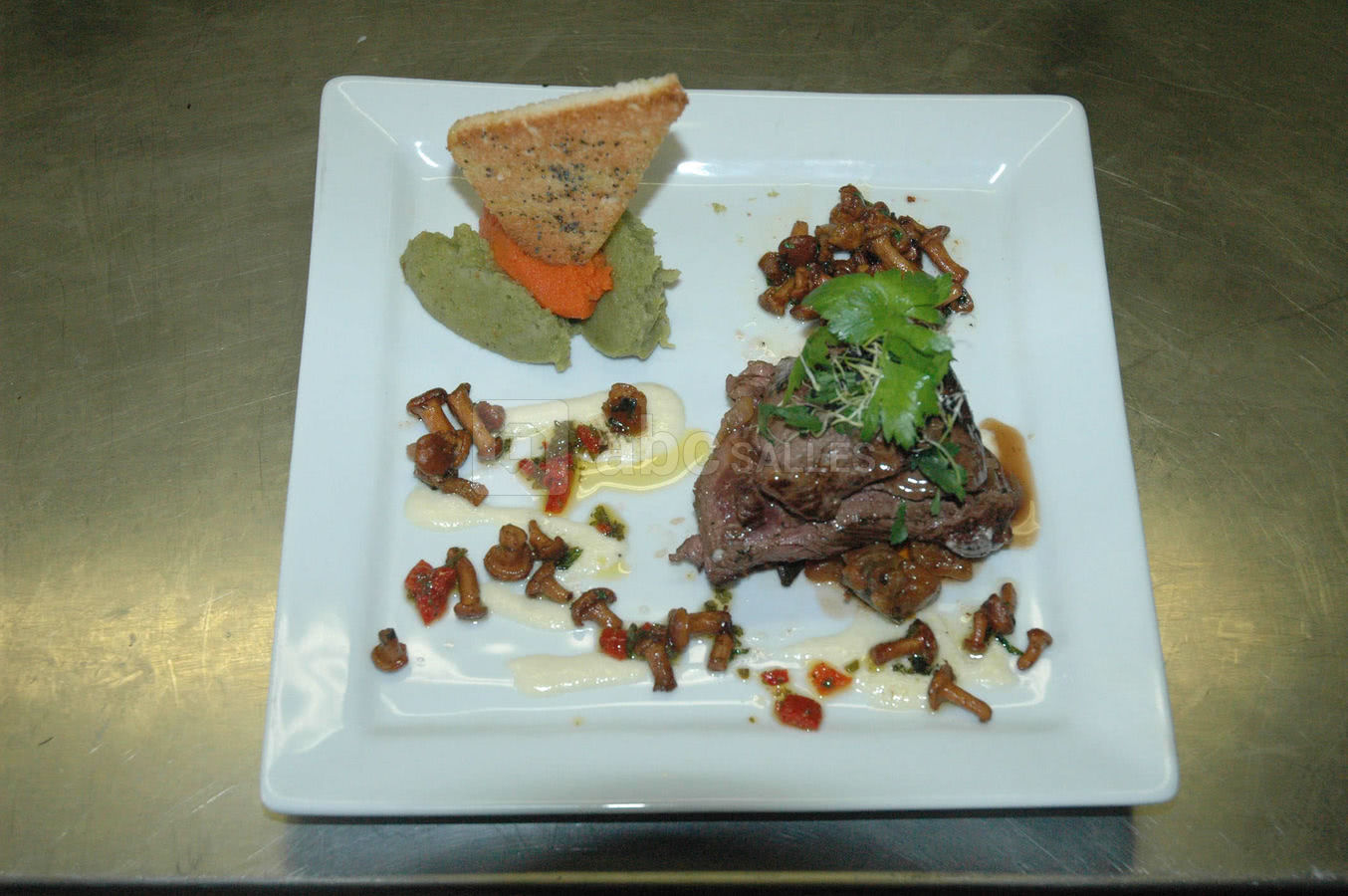 Sauté de boeuf aux girolles