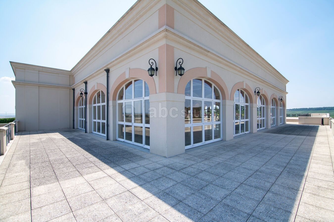 LA COURSIVE DE LA TERRASSE