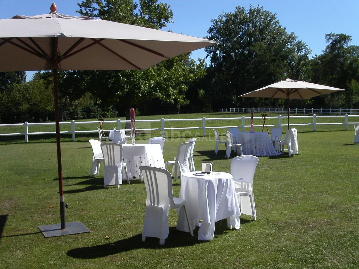 Domaine de larchey*** cocktail extérieur
