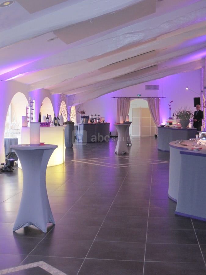 Domaine de larchey*** cocktail intérieur