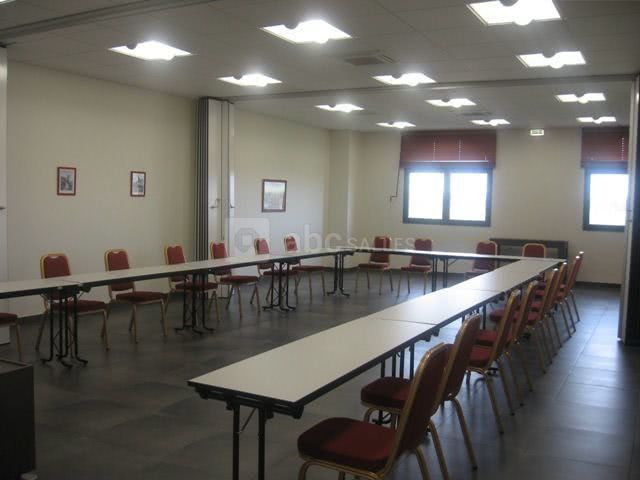Bureaux de travail en u