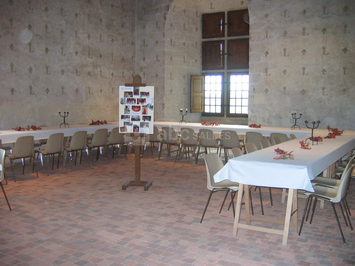 Petite salle des" l"