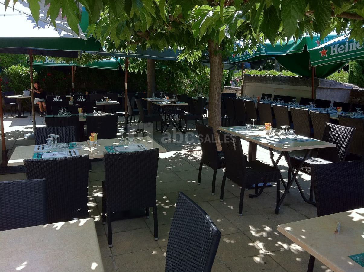 Terrasse ombragée