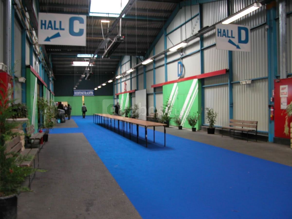 Vue de l'allée centrale