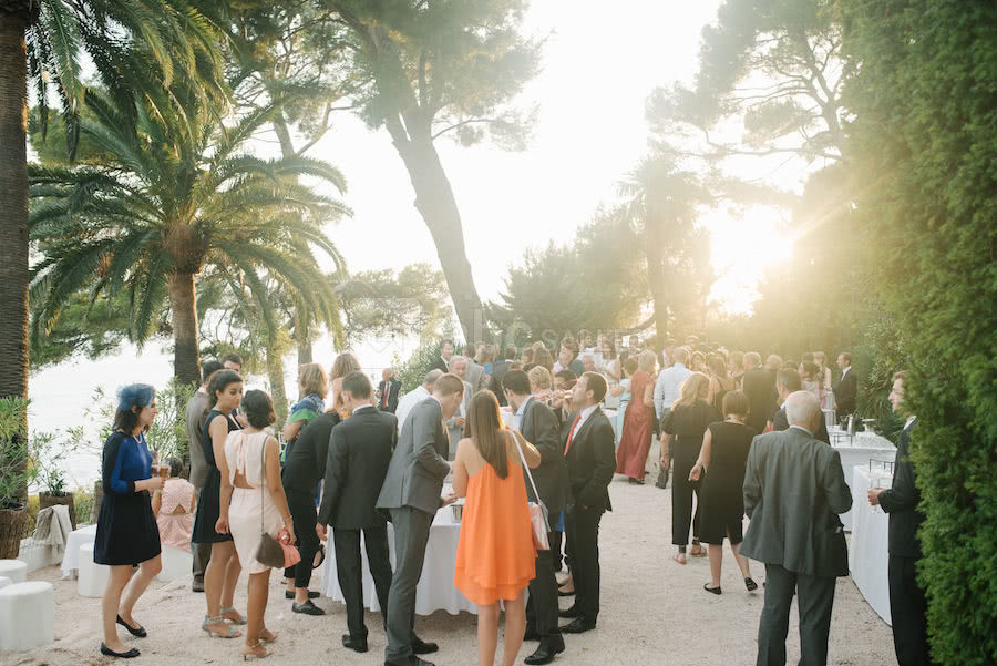 Cocktail dans les jardins