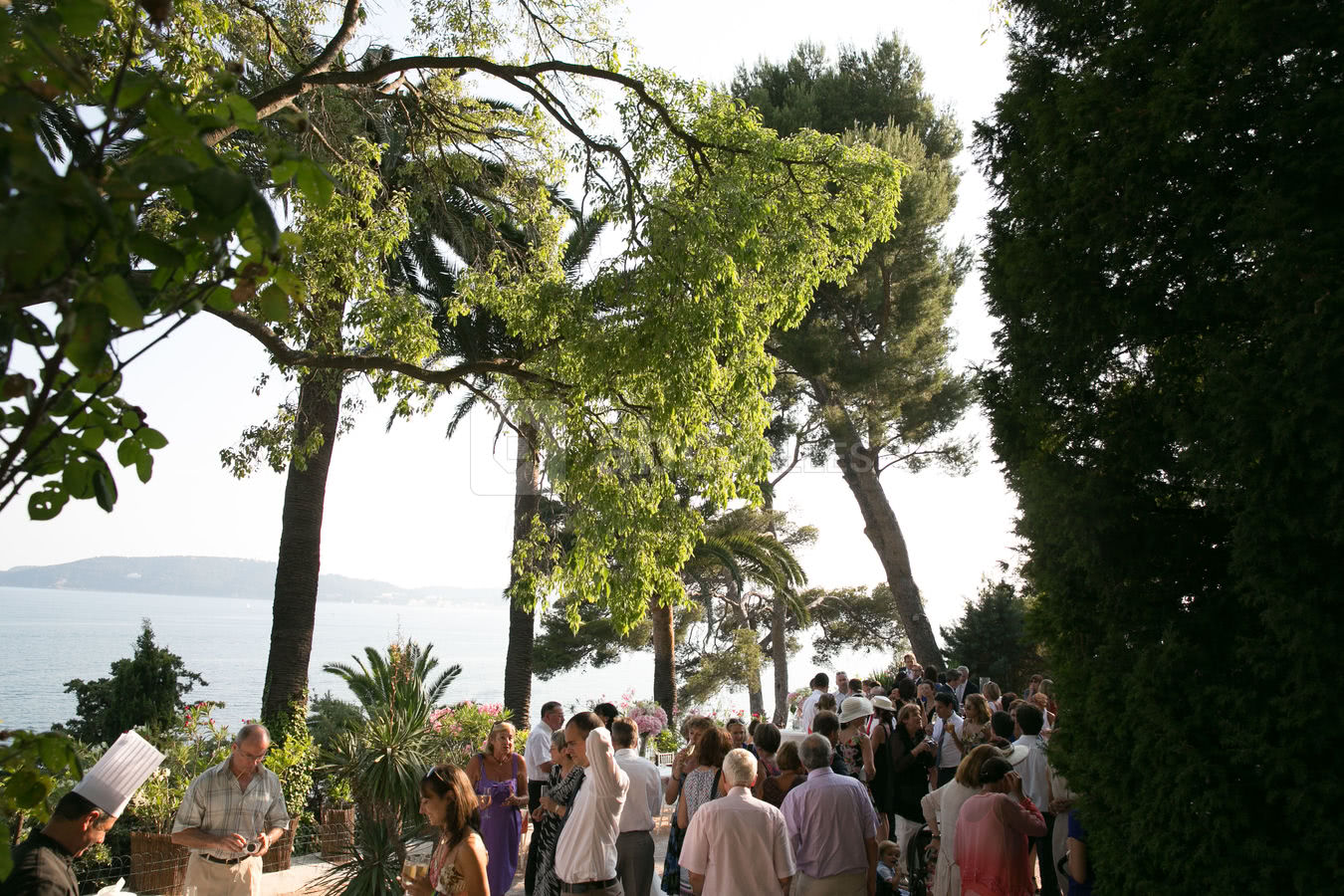 Cocktail dans les jardins