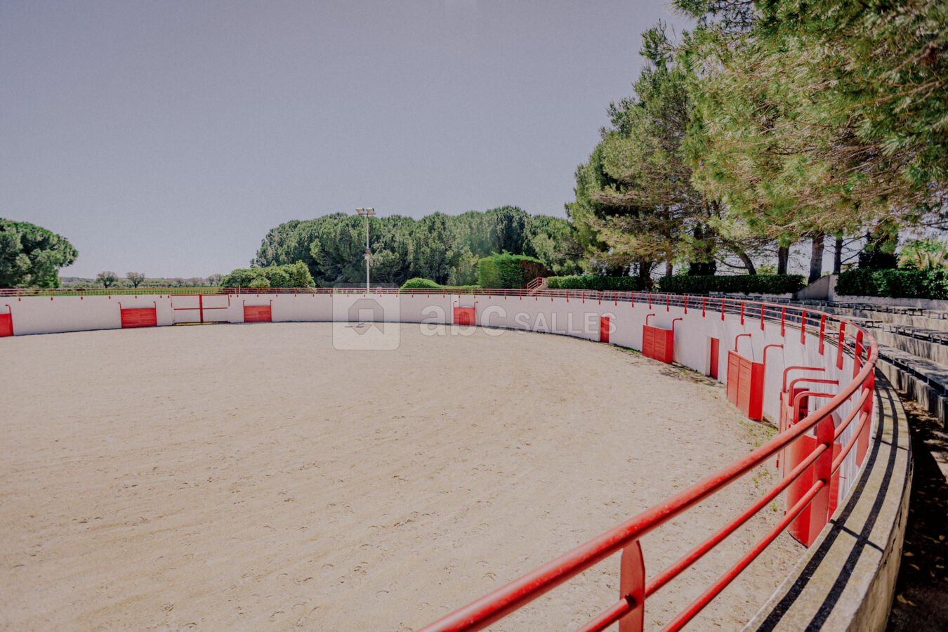 Arènes