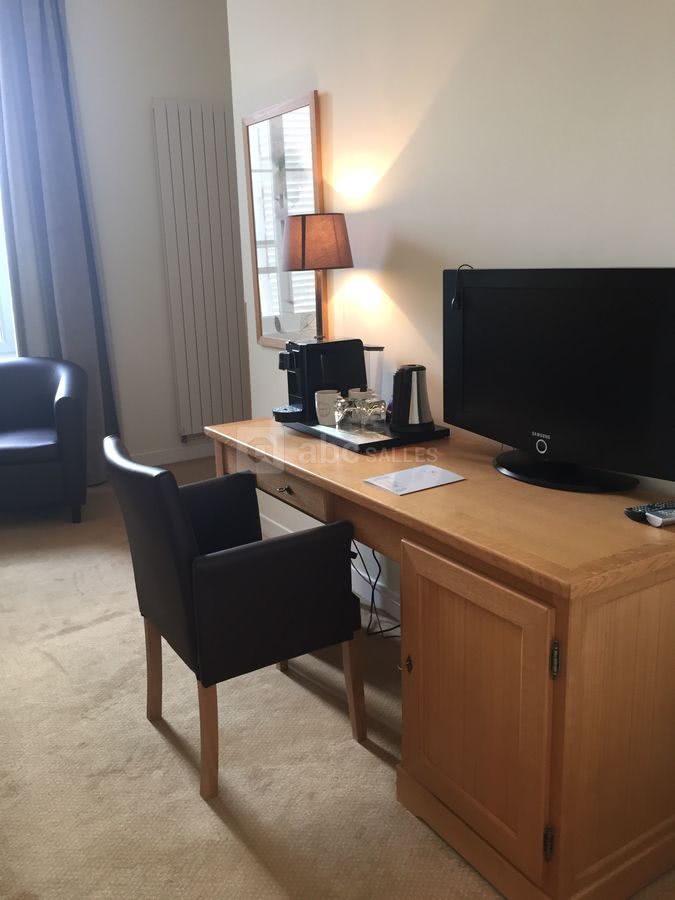 Bureau d'une chambre
