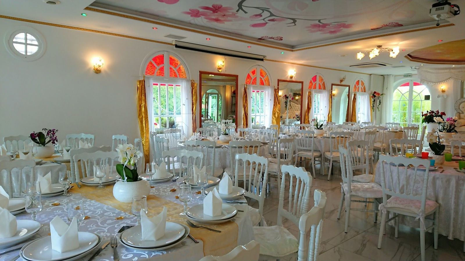 Salle jusqu'à 150 personnes