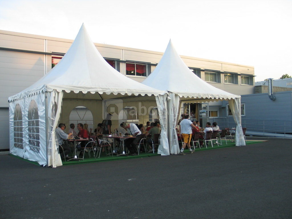 Tente de réception de 25m2 à 1000 m2