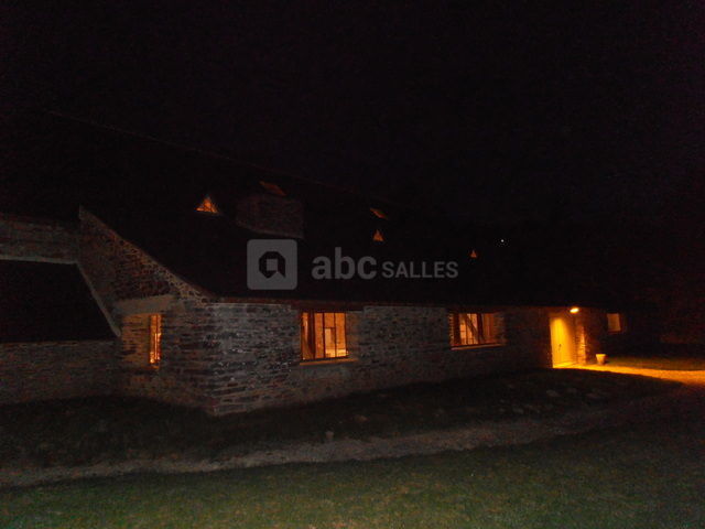 La nuit façade ouest