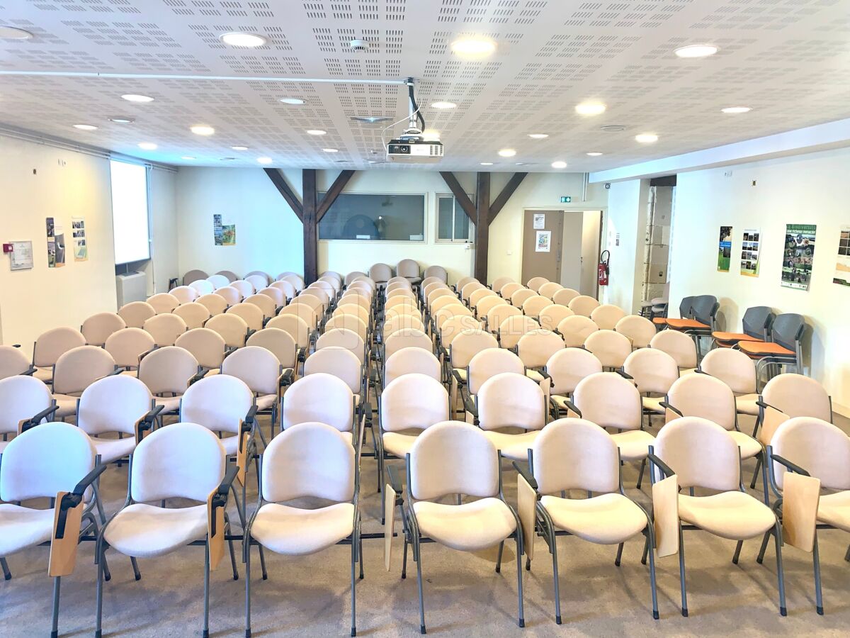 Auditorium Marais / Capacité de 100 personnes