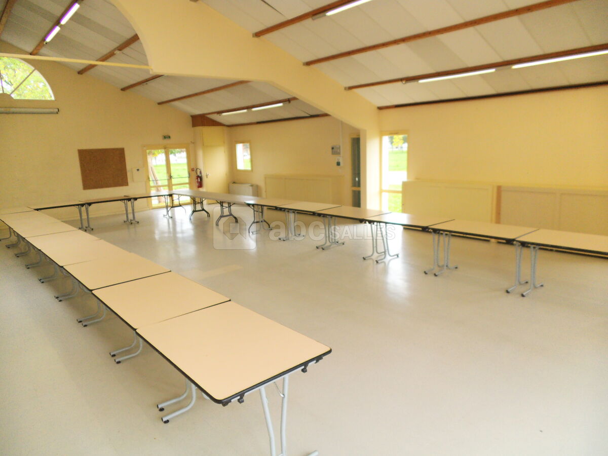 Salle Libération / Capacité de 100 personnes